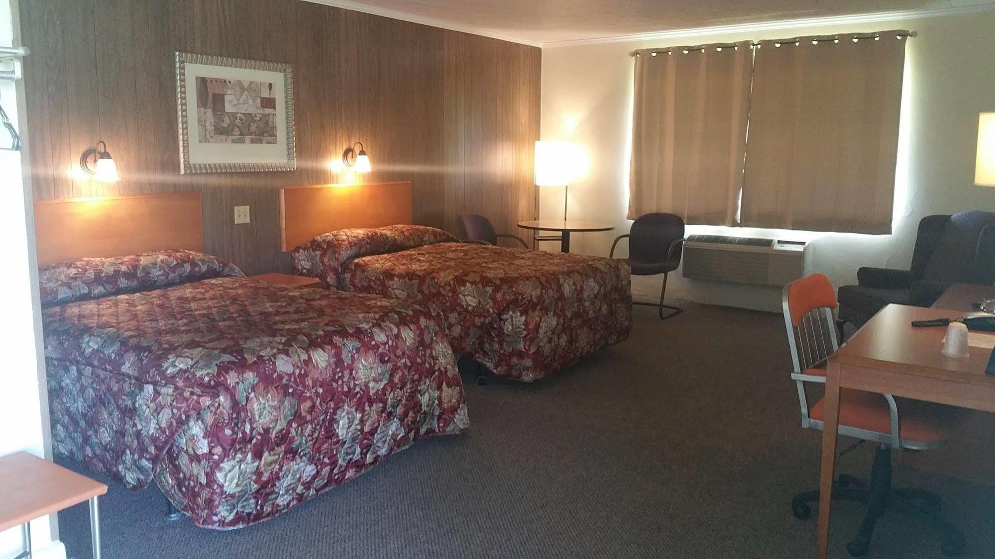 Baker'S Motel Norwich 外观 照片